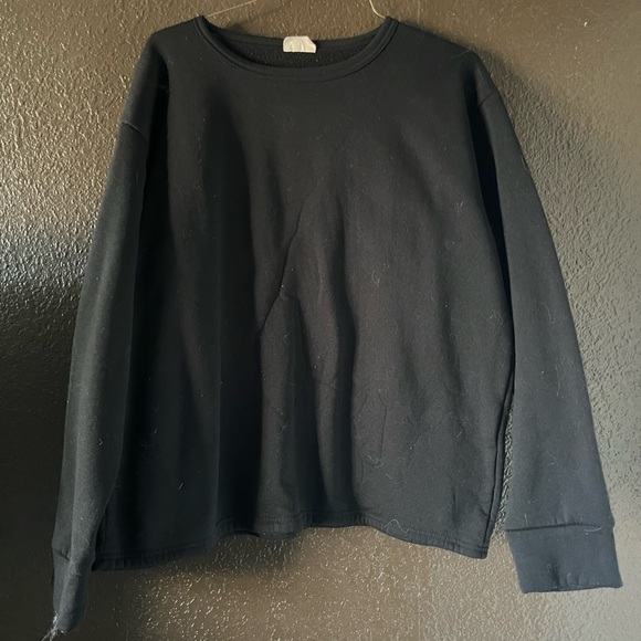Black Basic Sweater- Loose Fit, Size XL - Picture 1 of 5